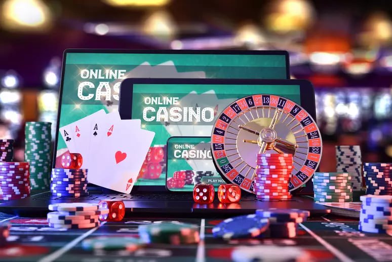 gilxxgamesh live casino dealer table streamed to Filipino players on mobile